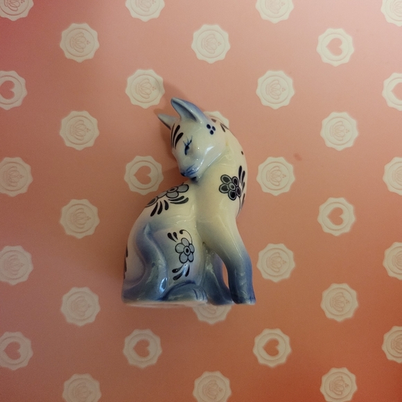 Franklin mint ceramic curio cat Delft figurine - Picture 4 of 5